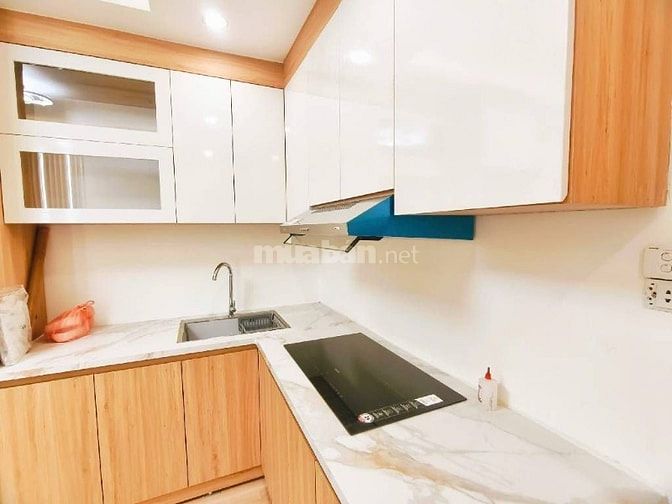 Bán nhà tập thể Quỳnh Mai, Thanh Nhàn, 4 ngủ ,2 wc, sổ riêng, giá 3 tỷ