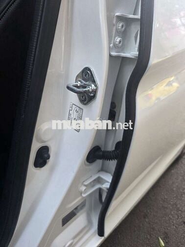 Honda City model 2016 Trắng Tự động