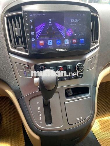 Hyundai Starex 2016 Bạc 6 vạn