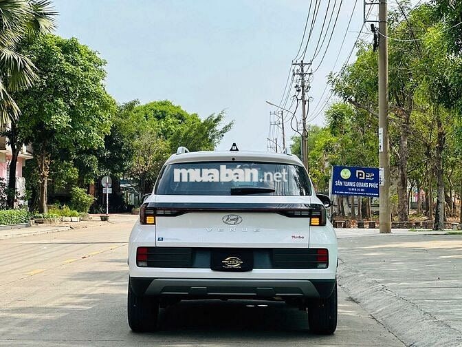 Hyundai Venue 2024 Đặc Biệt 18000 km