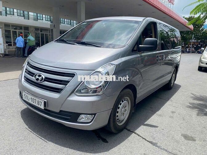Hyundai Starex 2016 Bạc 6 vạn