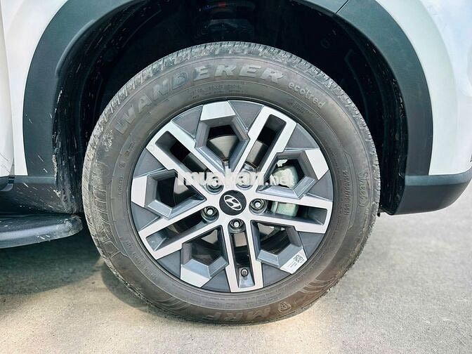 Hyundai Venue 2024 Đặc Biệt 18000 km