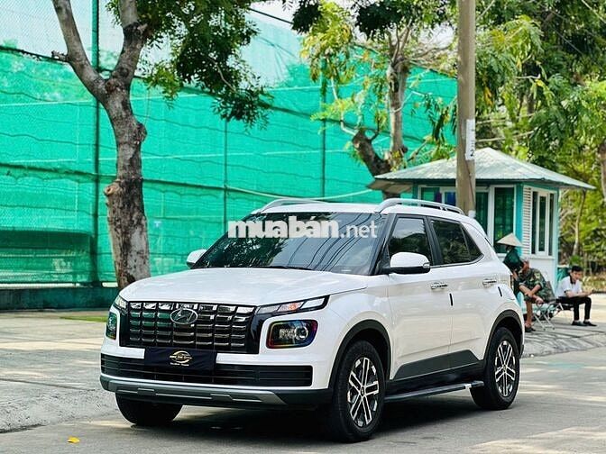 Hyundai Venue 2024 Đặc Biệt 18000 km