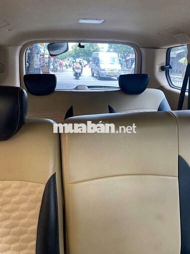 Hyundai Starex 2016 Bạc 6 vạn