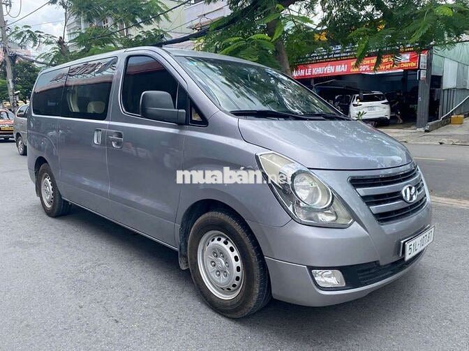 Hyundai Starex 2016 Bạc 6 vạn