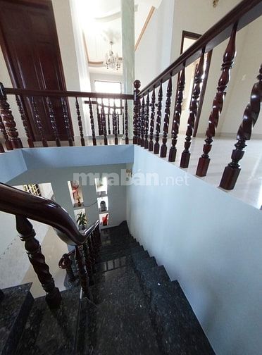 Bán gấp biệt thự phố 535.5m² trung tâm Mỹ Tho tài sản hiếm cho nhà đầu