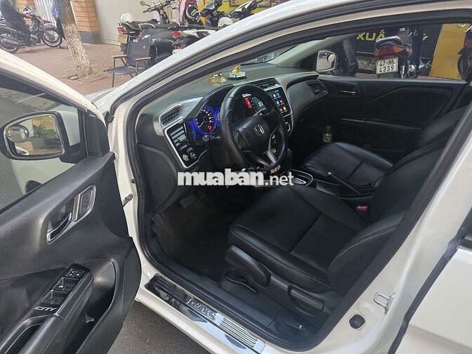 Honda City model 2016 Trắng Tự động