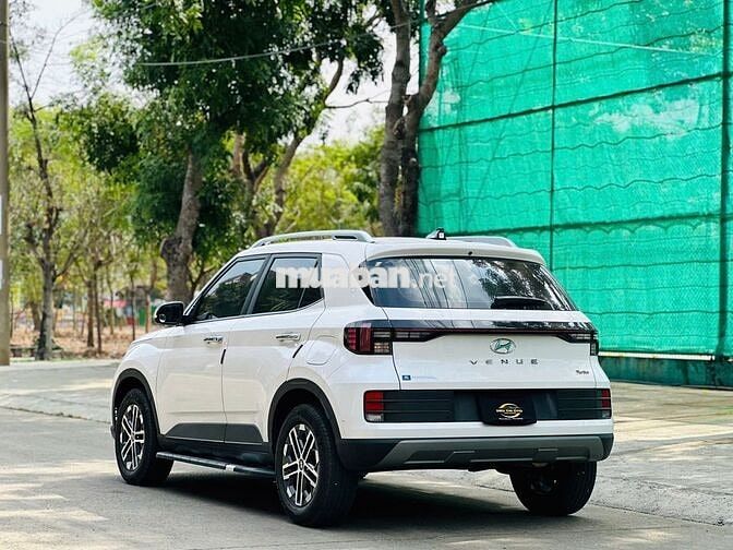 Hyundai Venue 2024 Đặc Biệt 18000 km