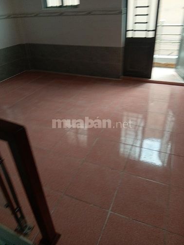Chủ cần bán nhà  đường đê bao 2,3 vĩnh lộc B