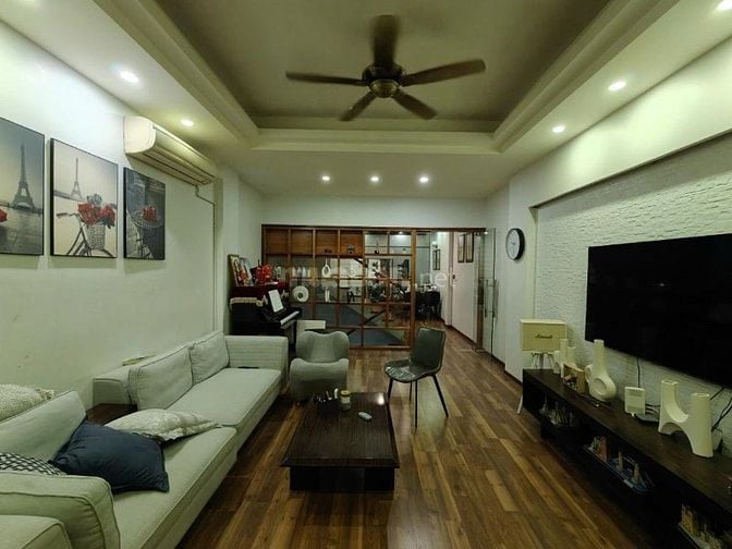 Bán nhà phố Hoàng Cầu, Đống Đa 56m, 5 tầng, mt 4.5m. Giá: 33.8 tỷ