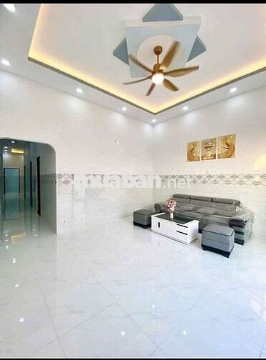 Bán nhà cấp 4 sổ hồng riêng, dt 118m2 ngay chợ Quy Đức giá 760triệu