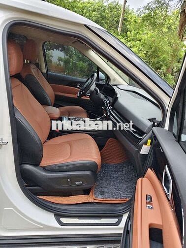 Kia Carnival Signature HEV 2025 Trắng