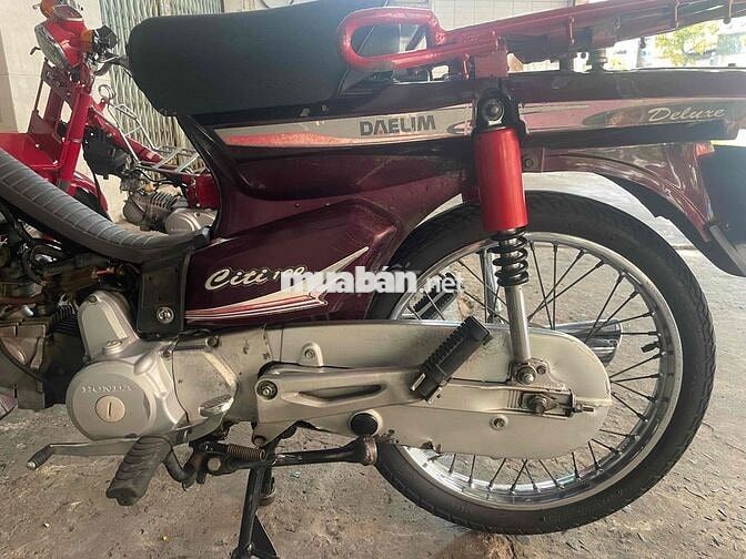 Daelim Citi 100 Đỏ đô