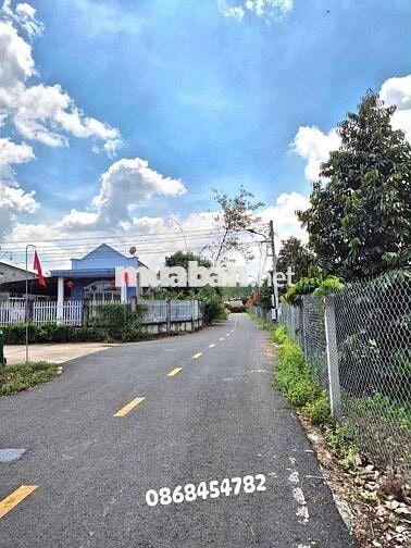chị gái cần bán gấp lô đất giá rẻ