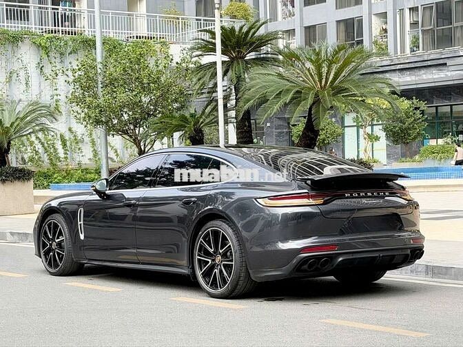 Porsche Panamera 4 Executive 2021