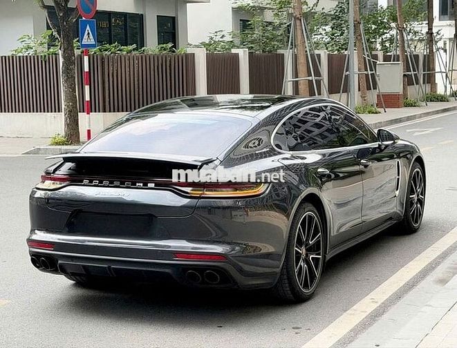 Porsche Panamera 4 Executive 2021