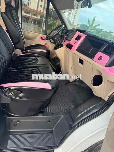 Ford Transit 2018 số sàn 10 chỗ