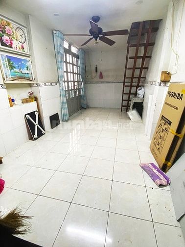 Bán nhà 1 sẹc cách đường huỳnh tấn phát 10m