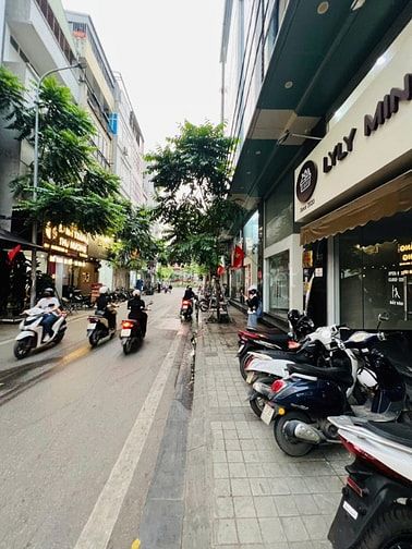 bán nhà mặt phố Nguyễn văn Tuyết, Đống Đa 45m, 6 tầng, mt 5.1m. Giá: 