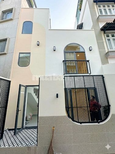 Bán nhà 68m²-ngang 6.2m giá 7.5 tỷ full nội thất tại Khánh Hội Quận 4