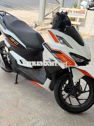 Honda Vario 160 Trắng cam đen