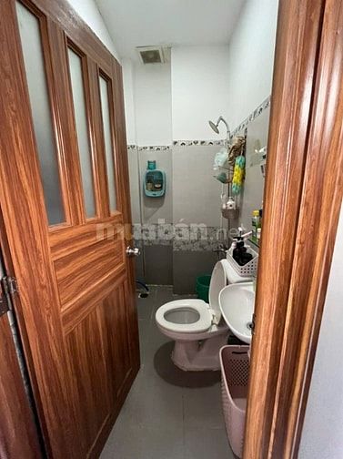 Hẻm ô tô thông Huỳnh Tịnh Của, Quận 3 – 18m2, 2 tầng, cực hiếm, hơn 2 