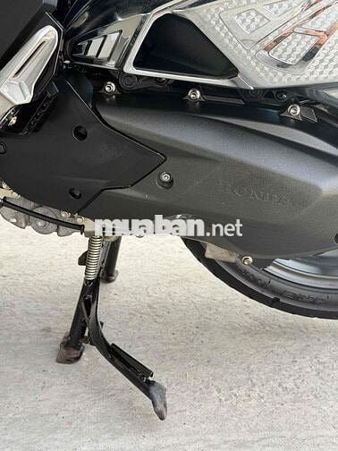 Honda Vario 160 Trắng cam đen