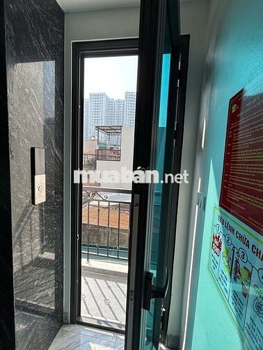Thuê căn 5 triệu full nội thất có thang máy - Ban công riêng