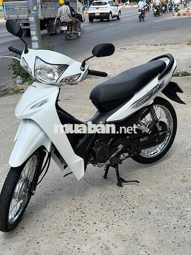 Honda Wave màu Trắng