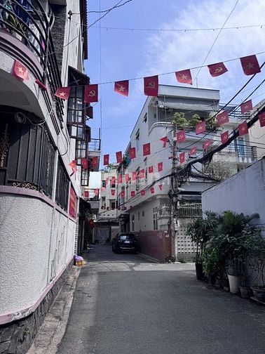HXH 6M CỘNG HÒA, P4, TB. DT 73M², 3 TẦNG, GIÁ 12 TỶ TL, DÂN TRÍ CAO.