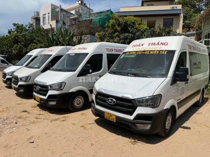 BÁN XE HUYNDAI SOLATI DCAR 10 CHỖ 