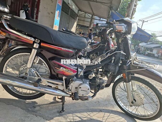 Honda Dream màu Nâu