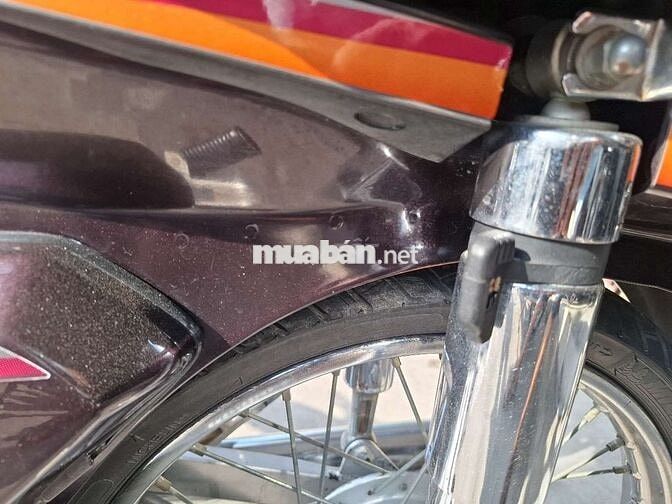 Honda Dream màu Nâu
