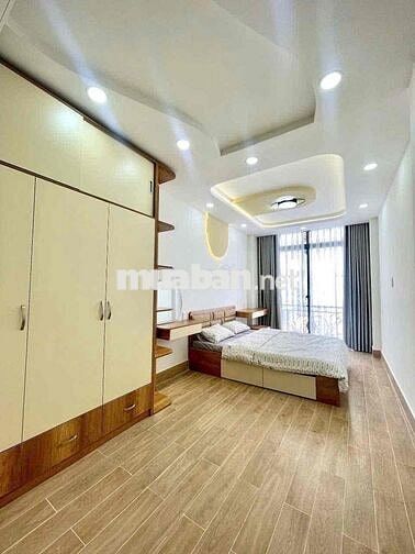 Nhà mới Lê Quang Định- Nguyên Hồng 5 Tầng, 4 Phòng, Tặng hết nội thất