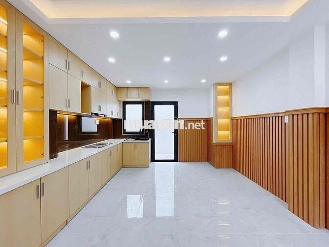 Đăng là chuẩn . sổ nét vị trí đẹp ngõ 6m .nhà mới keng, gần lotet Q7