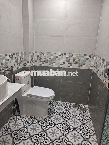 BÁN NHÀ HUỲNH TẤN PHÁT – PHÚ THUẬN, QUẬN 7
,
Dt:4 x 8m,2pn,2wGiá:1,9ty