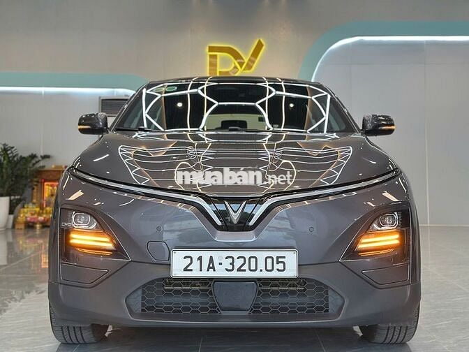 Xe điện VinFast VF6 Eco 2025 Xám