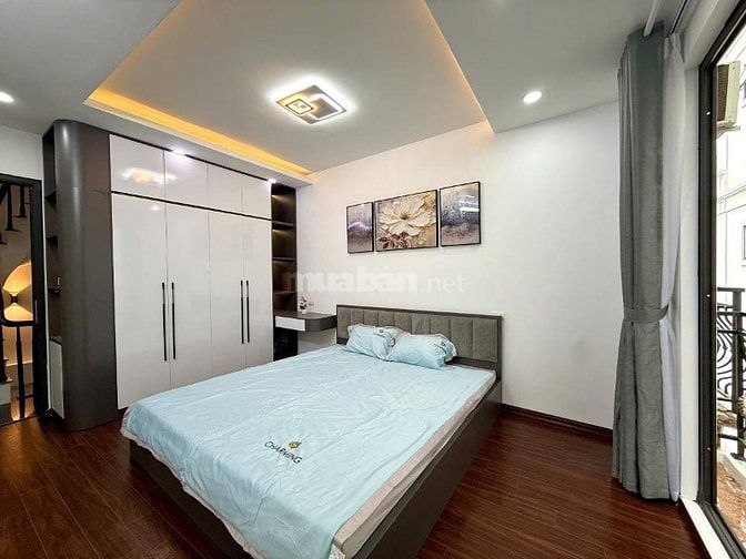 Hiếm..Bán Nhà Cực Đẹp Phố Hoàng Ngân -Thanh Xuân 45m² x 5T Giá 7.8 Tỷ