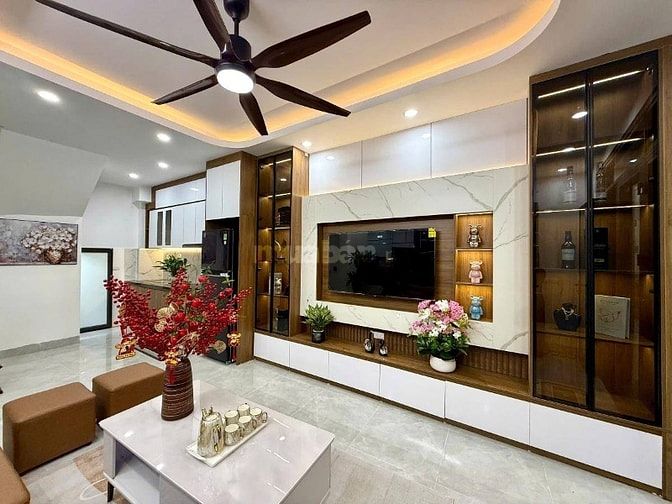 Hiếm..Bán Nhà Cực Đẹp Phố Hoàng Ngân -Thanh Xuân 45m² x 5T Giá 7.8 Tỷ