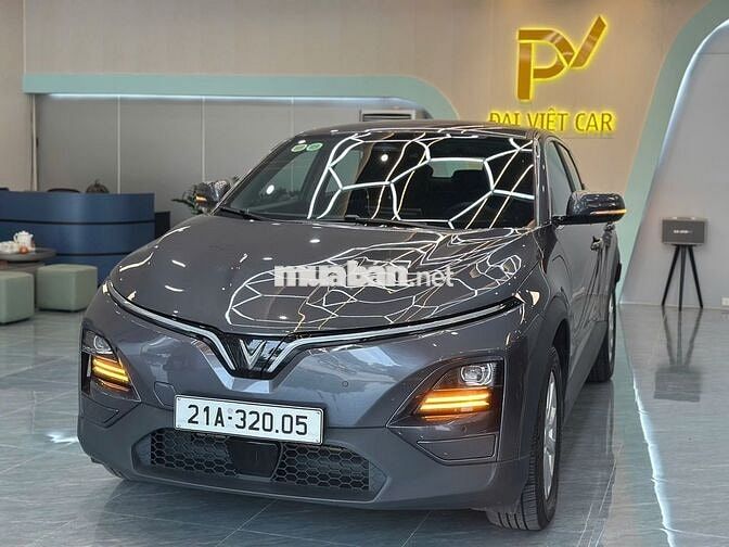Xe điện VinFast VF6 Eco 2025 Xám