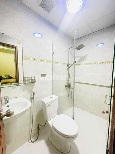14 CHDV QUẬN 1 ĐƯỜNG NGUYỄN CÔNG TRỨ, 5 TẦNG, GIÁ CHỈ 16,8 TỶ.