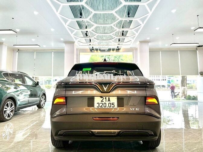 Xe điện VinFast VF6 Eco 2025 Xám