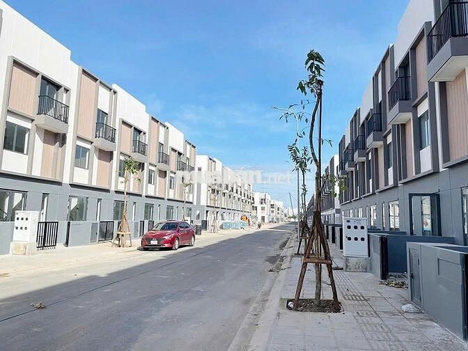SUẤT ĐĂNG KÍ MUA NOXH 1 Trệt 2 Lầu tại bình dương