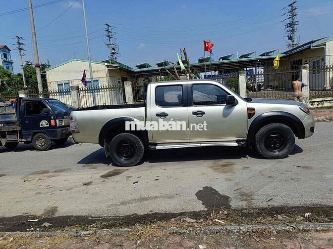 Ford Ranger Vàng cát 2011 MT 1 cầu
