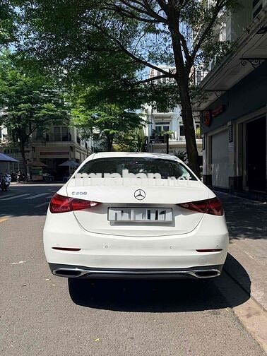 Mercedes-Benz C200 Plus 2023 5.000 km Trắng