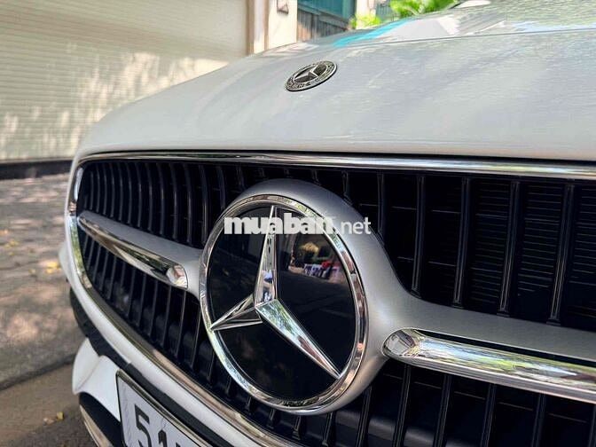 Mercedes-Benz C200 Plus 2023 5.000 km Trắng