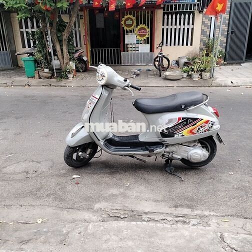Bán xe Piaggio Vespa LX Xám