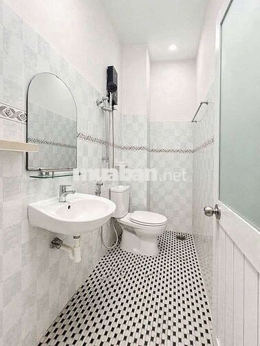 TÀI CHÍNH 5 TỶ NHÀ BÌNH TÂN 4M X 11M LÊ VĂN QUỚI 4PN 3WC HẺM LỚN 