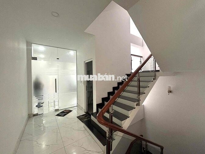 NGUYÊN LẦU CITYLAND GIÁ 12TR Y HÌNH