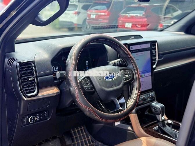 Ford Everest Titanium 2.0L 4x2 AT sản xuất 2023